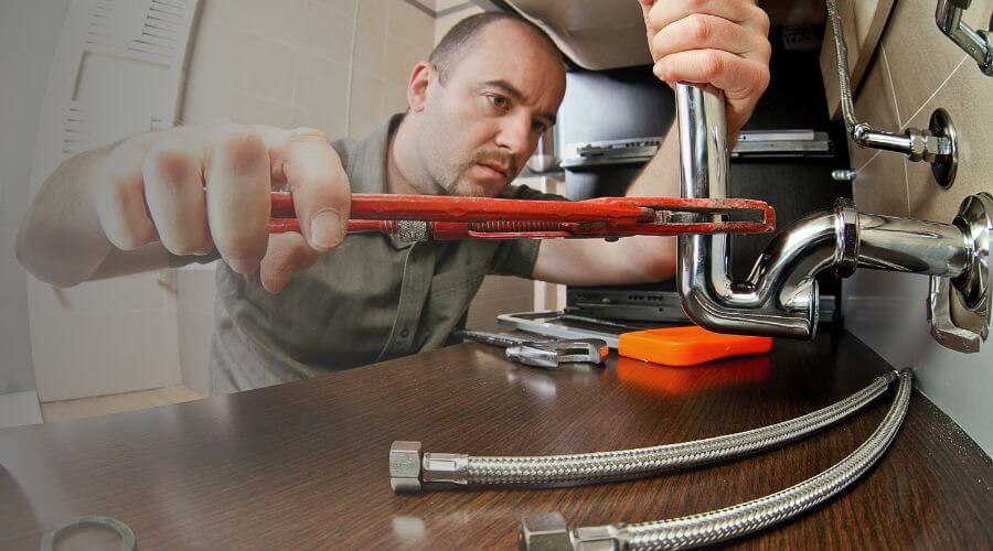 Expert burst pipe repair services in Lecompte, LA